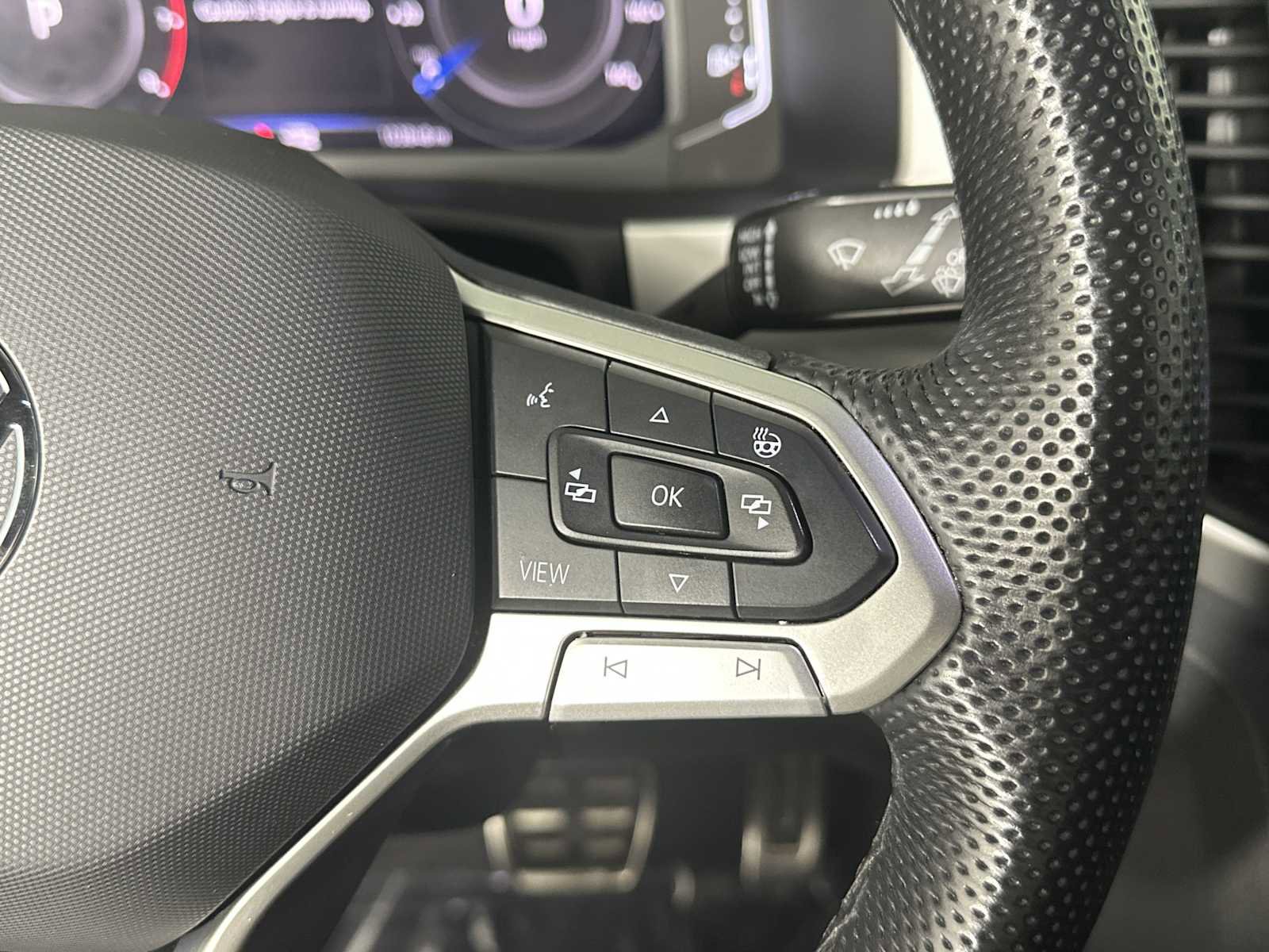 Used 2022 Volkswagen Atlas Cross Sport SEL R-Line image 42