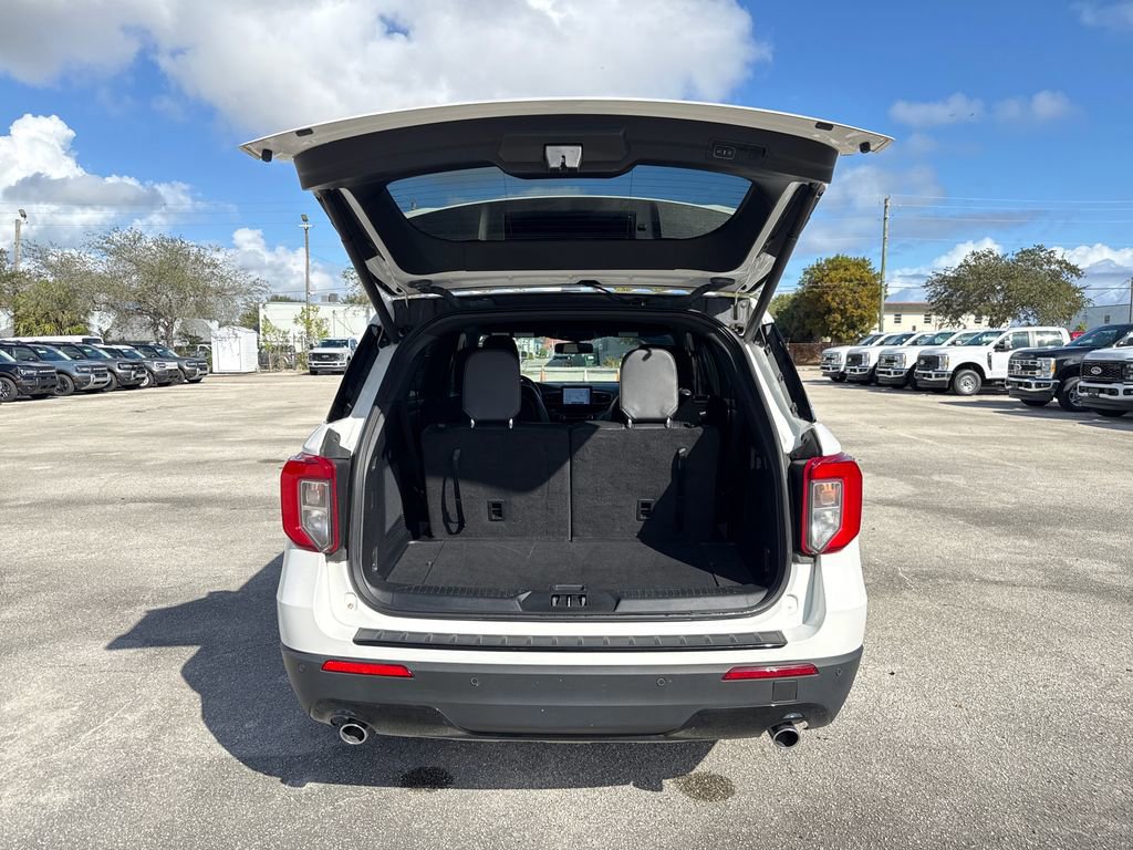 Certified 2022 Ford Explorer ST-Line image 29