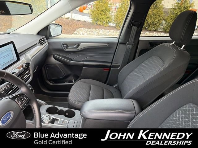 Certified 2025 Ford Escape Active w/ Cold Weather Package image 17
