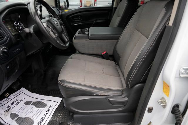 Used 2021 Nissan Titan S w/ S Utility Package image 9