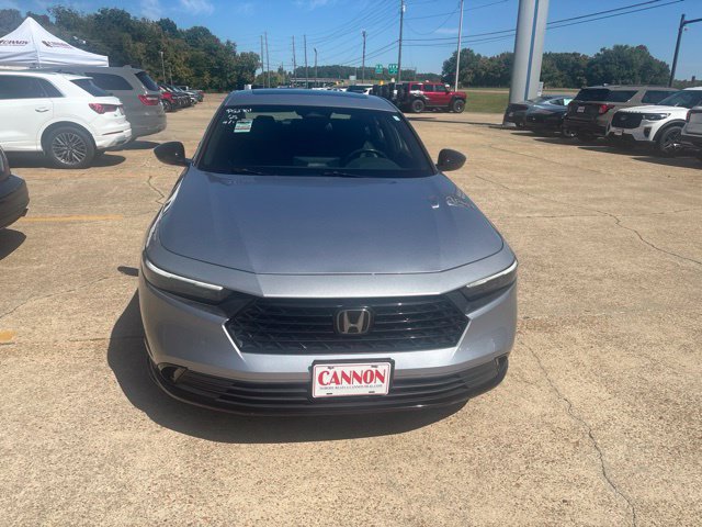 Used 2023 Honda Accord Sport image 4