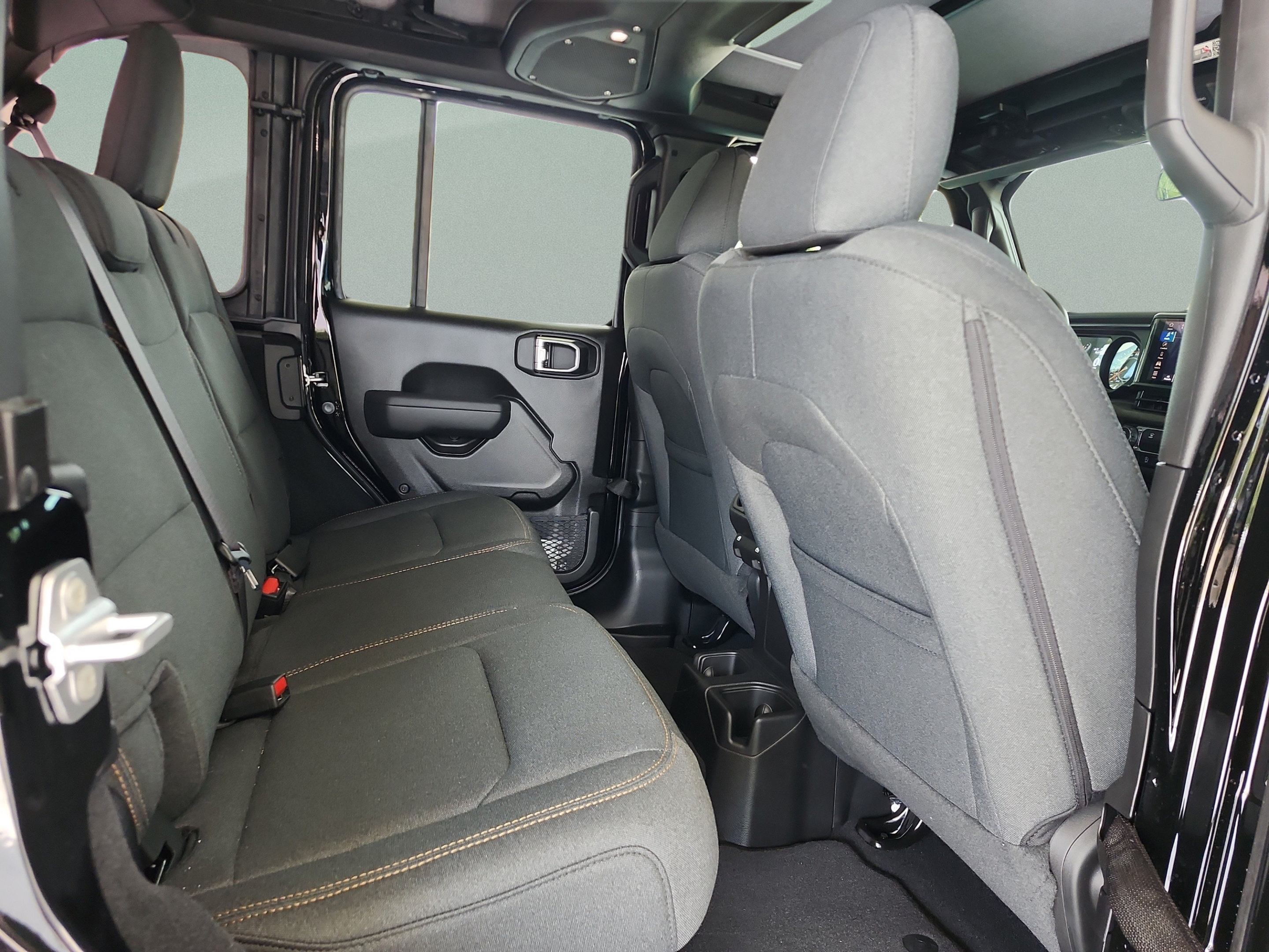 Used 2026 Jeep Wrangler Unlimited Sport AWD/4WD image 19