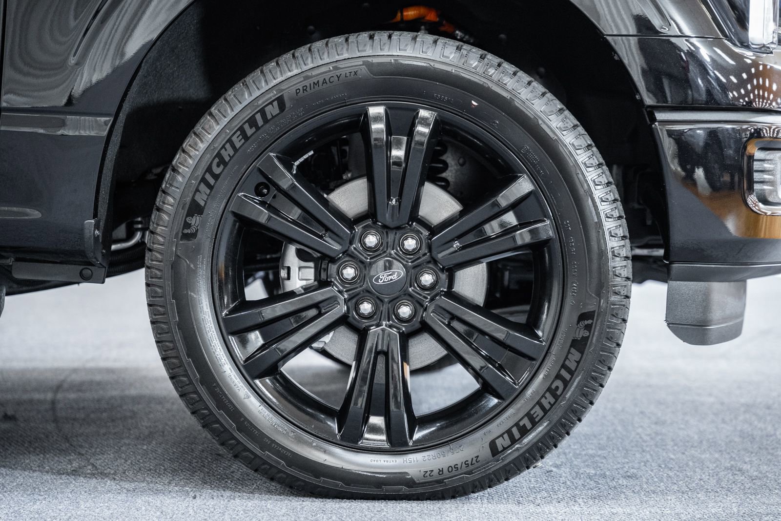 Certified 2025 Ford F150 Lariat w/ Equipment Group 502A High image 18