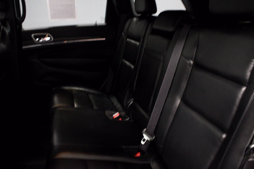 Used 2021 Jeep Grand Cherokee Limited AWD/4WD image 21