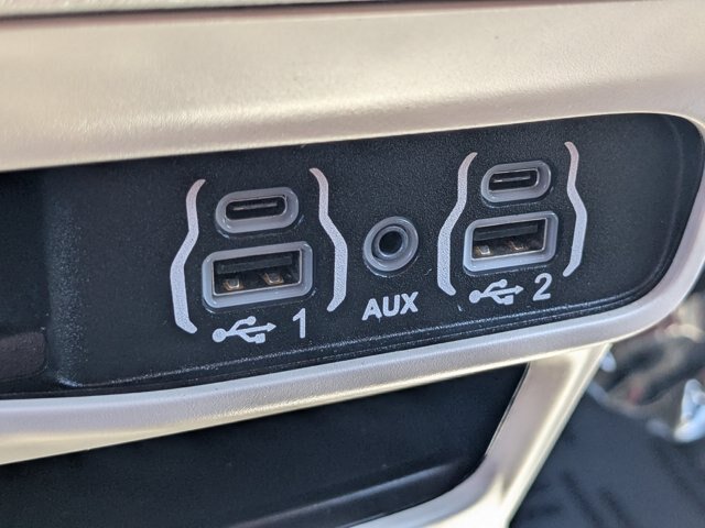 Used 2023 Chrysler Voyager LX FWD image 22