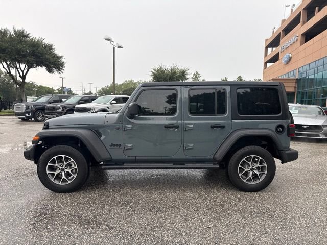 Used 2025 Jeep Wrangler Unlimited Sport AWD/4WD image 2