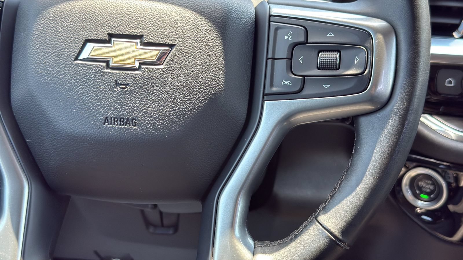 Used 2024 Chevrolet Silverado 2500 LTZ AWD/4WD image 15