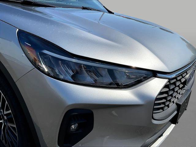 Certified 2024 Ford Escape SE FWD image 33