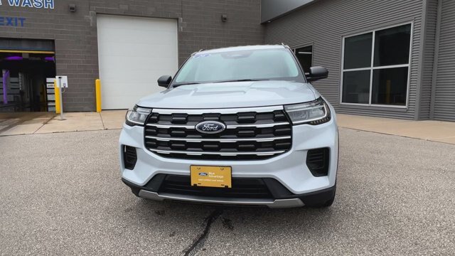 Certified 2026 Ford Explorer Active AWD/4WD image 4