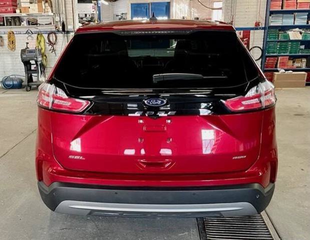 Certified 2024 Ford Edge SEL w/ Convenience Package AWD/4WD image 5