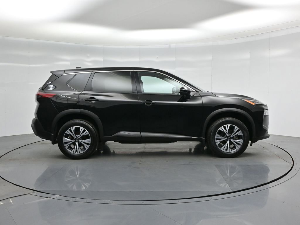 Used 2021 Nissan Rogue SV image 8