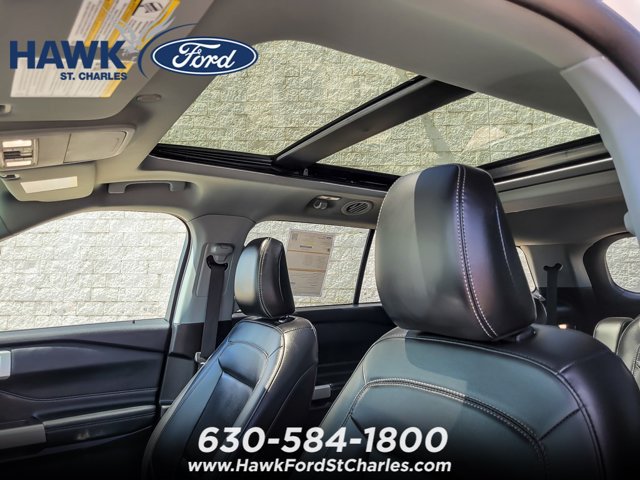 Certified 2023 Ford Explorer XLT w/ Equipment Group 202A AWD/4WD image 9