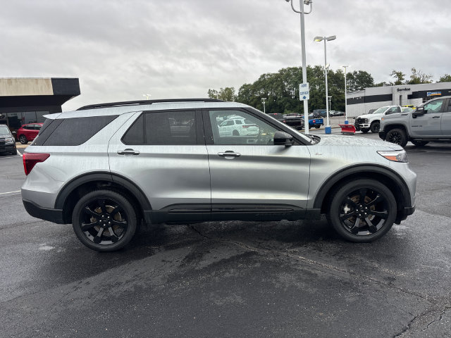 Certified 2024 Ford Explorer ST-Line w/ Class IV Trailer Tow Package AWD/4WD image 8
