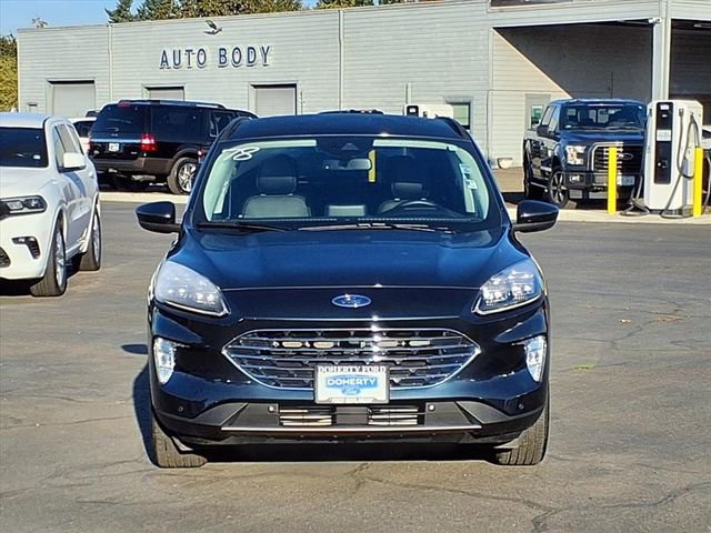 Certified 2022 Ford Escape Titanium w/ Titanium Elite Package AWD/4WD image 2