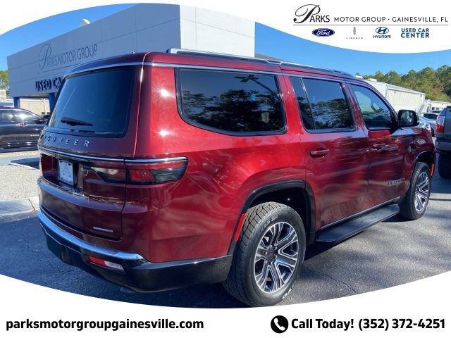 Used 2024 Jeep Wagoneer Series II w/ Flexible Seating Group image 3