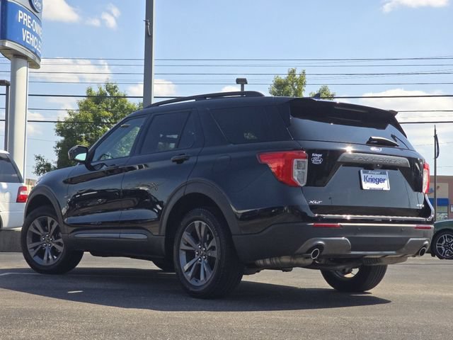 Certified 2023 Ford Explorer XLT w/ Equipment Group 202A AWD/4WD image 13