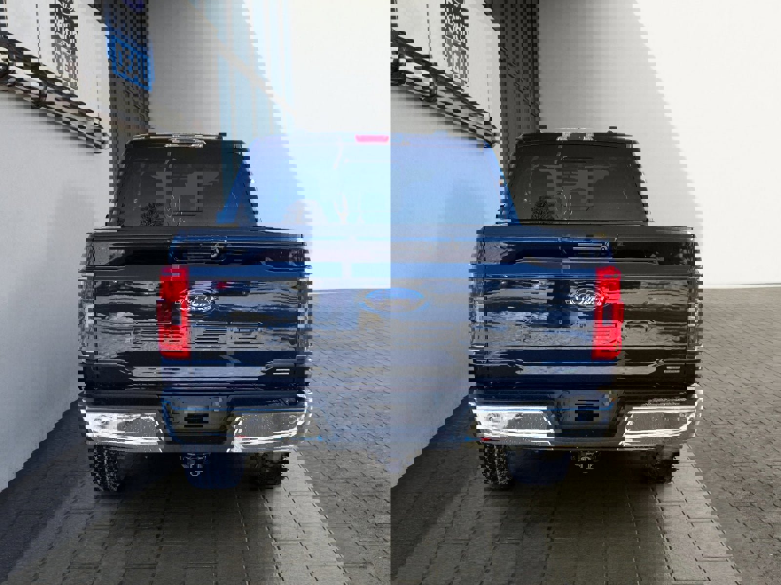 Certified 2023 Ford F150 XLT w/ Equipment Group 302A High image 4