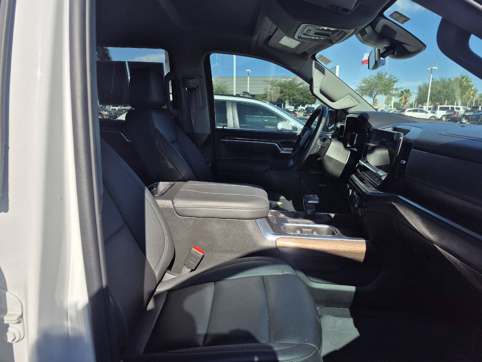 Used 2025 Chevrolet Silverado 1500 RST AWD/4WD image 11