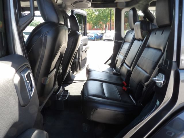 Used 2022 Jeep Wrangler Unlimited Sahara AWD/4WD image 25