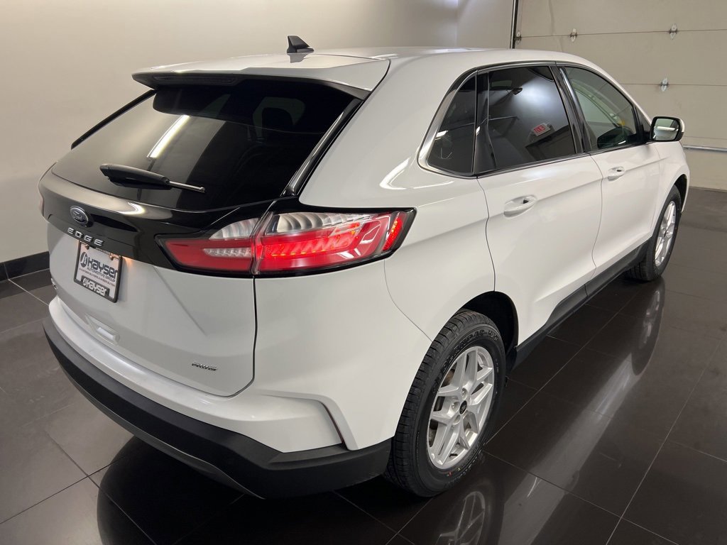 Certified 2024 Ford Edge SEL w/ Convenience Package image 4