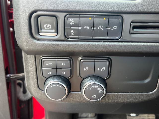Used 2021 Chevrolet Tahoe Z71 AWD/4WD image 15