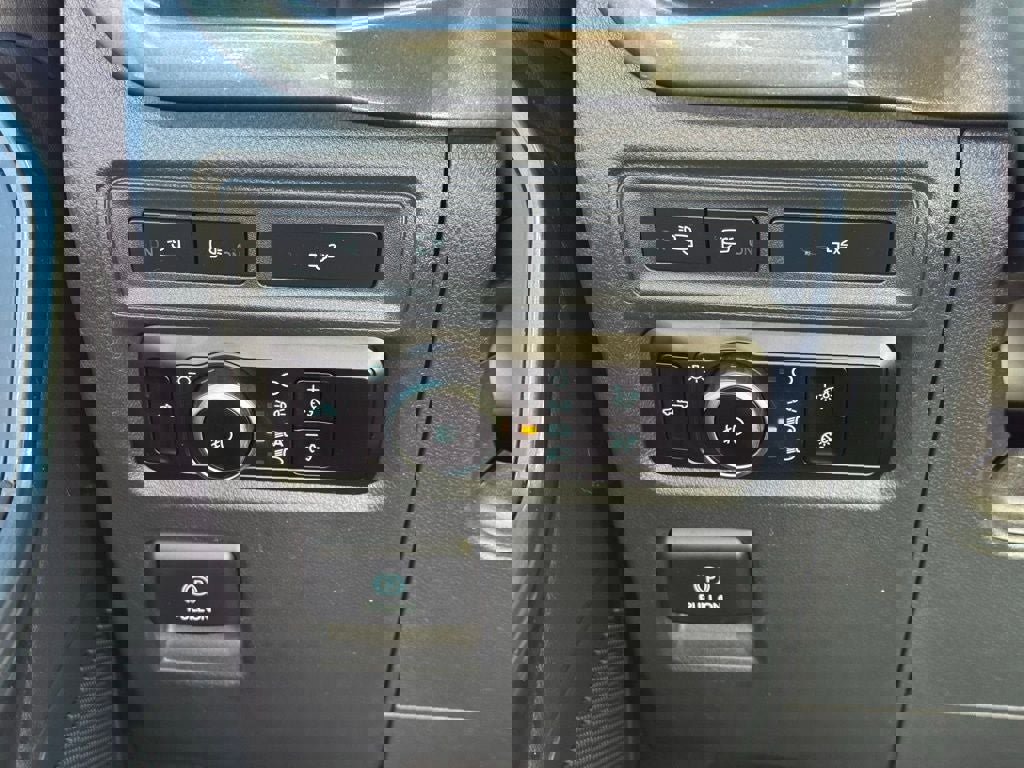 Certified 2023 Ford F150 XLT w/ Equipment Group 302A High image 29