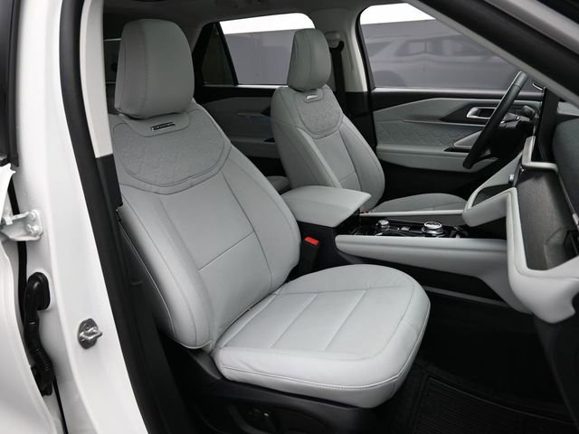 Certified 2025 Ford Explorer Platinum w/ Ultimate Package image 28