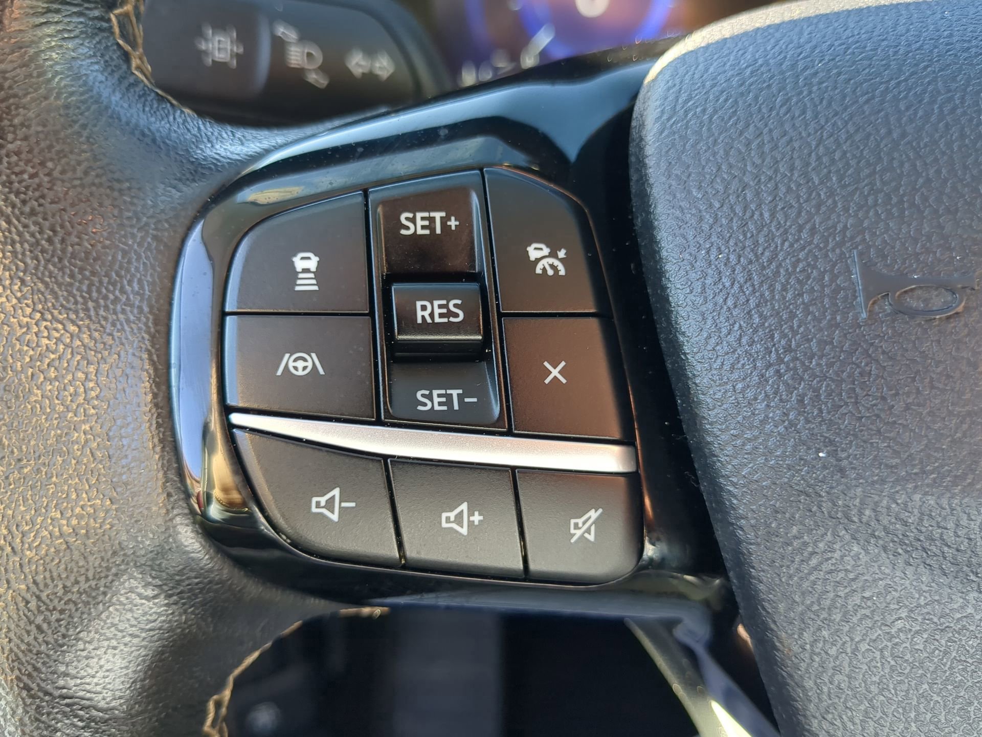 Certified 2022 Ford Escape Titanium w/ Titanium Elite Package image 59