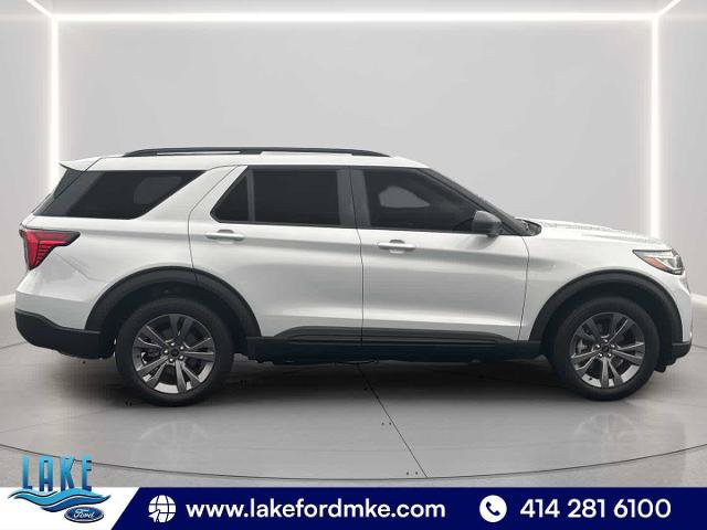 Certified 2025 Ford Explorer Active w/ Active Comfort Package AWD/4WD image 8
