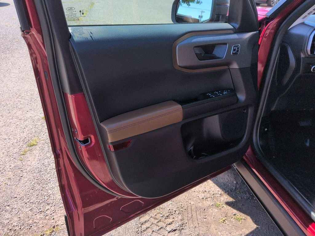 Certified 2026 Ford Bronco Sport Outer Banks w/ Sasquatch Outer Banks Package AWD/4WD image 9
