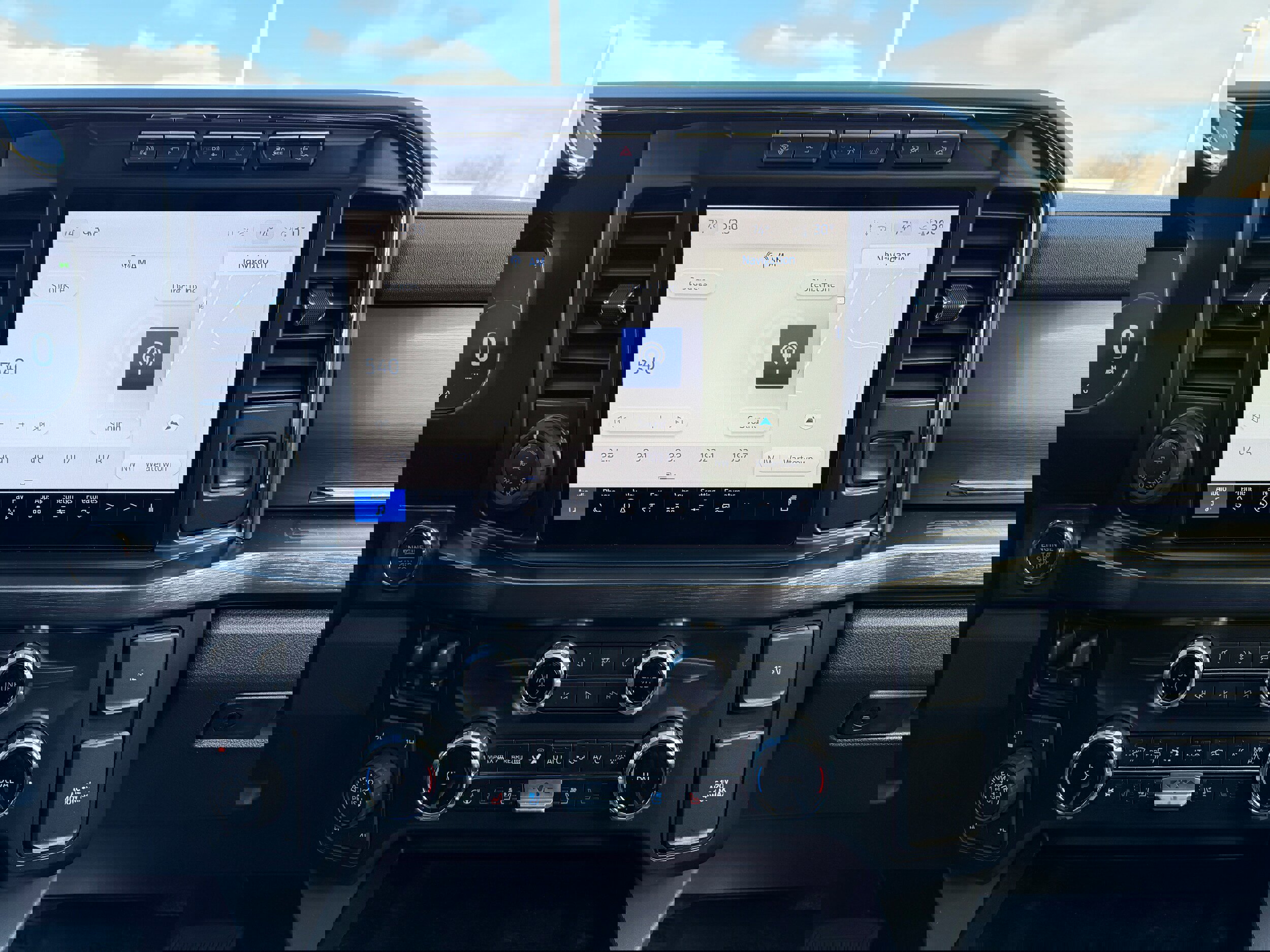 Certified 2024 Ford F350 Lariat w/ Lariat Ultimate Package image 26