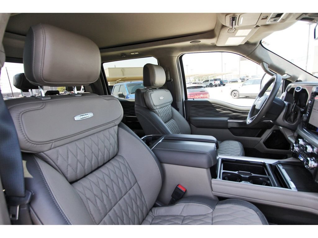Certified 2026 Ford F350 Platinum w/ Platinum Plus Package AWD/4WD image 23