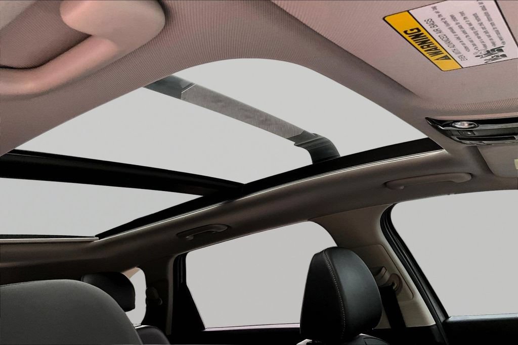 Used 2025 Kia Sorento EX w/ Panoramic Sunroof Package FWD image 30