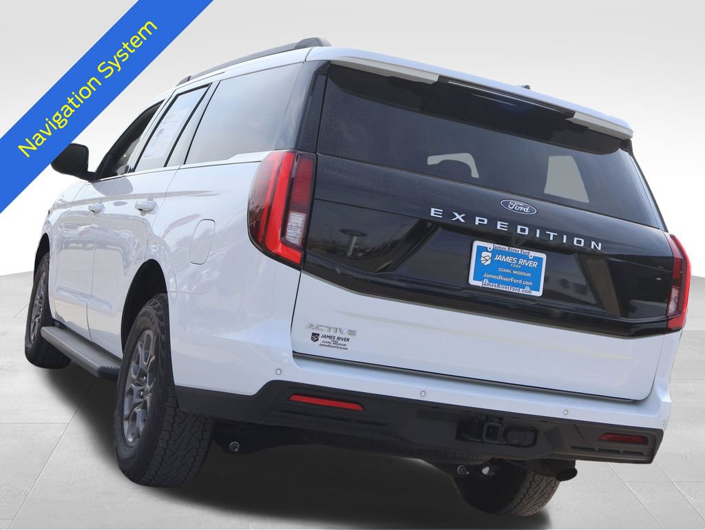 Certified 2025 Ford Expedition Active AWD/4WD image 4