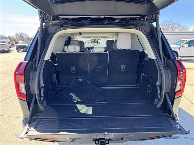 Certified 2025 Ford Expedition Active AWD/4WD image 22