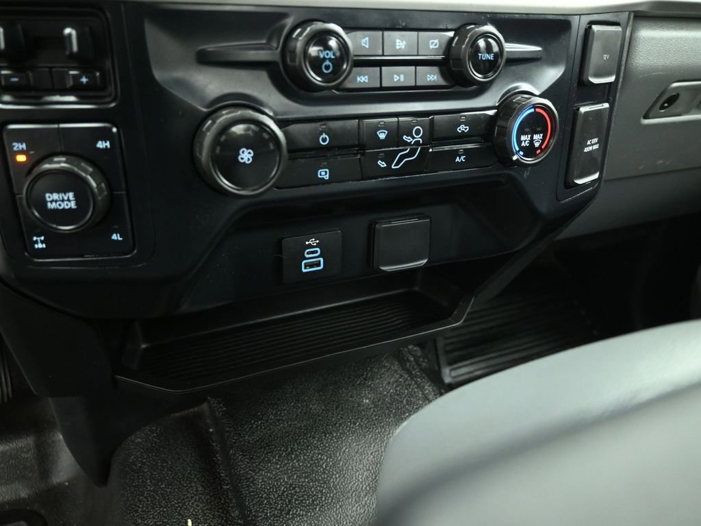 Certified 2023 Ford F250 XL w/ FX4 Off-Road Package image 42