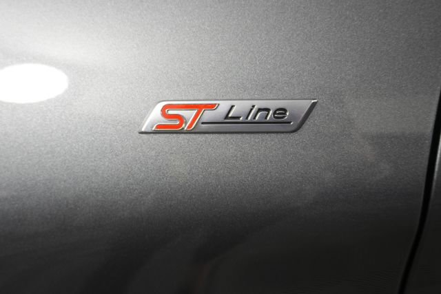 Certified 2025 Ford Explorer ST-Line w/ Premium Package image 27