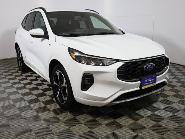 Certified 2023 Ford Escape ST-Line Select w/ Tech Pack #2 AWD/4WD image 4