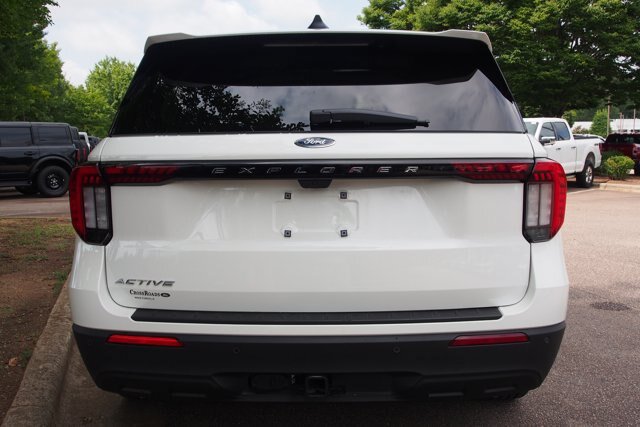 Certified 2026 Ford Explorer Active RWD image 6