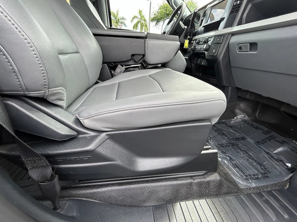 Certified 2026 Ford F250 XL AWD/4WD image 26