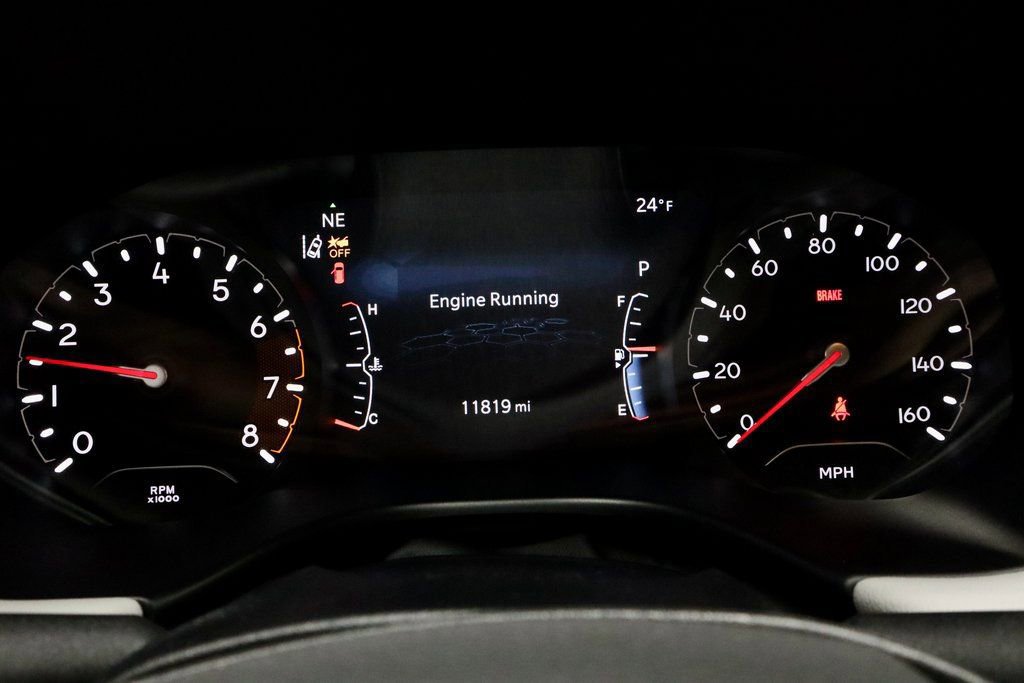 Used 2024 Jeep Compass Limited image 29