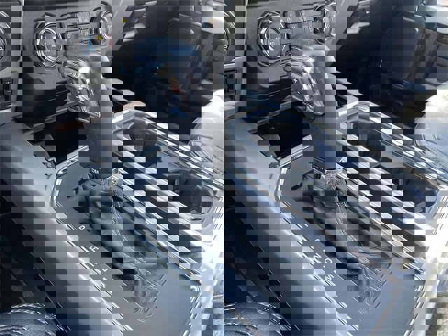 Certified 2020 Ford F150 Lariat image 29