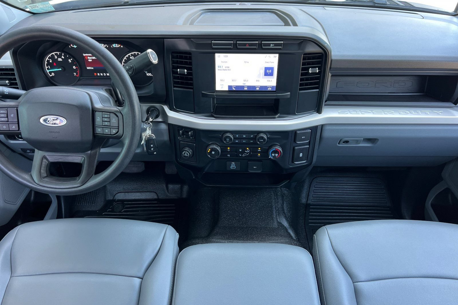 Certified 2024 Ford F250 XL w/ XL Chrome Package RWD image 3