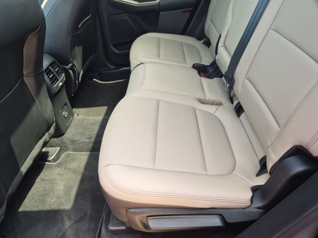 Certified 2021 Ford Escape Titanium FWD image 21