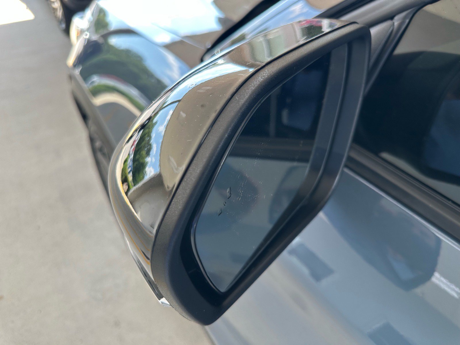 Certified 2025 Ford Explorer ST w/ Sun And Sound Package AWD/4WD image 13