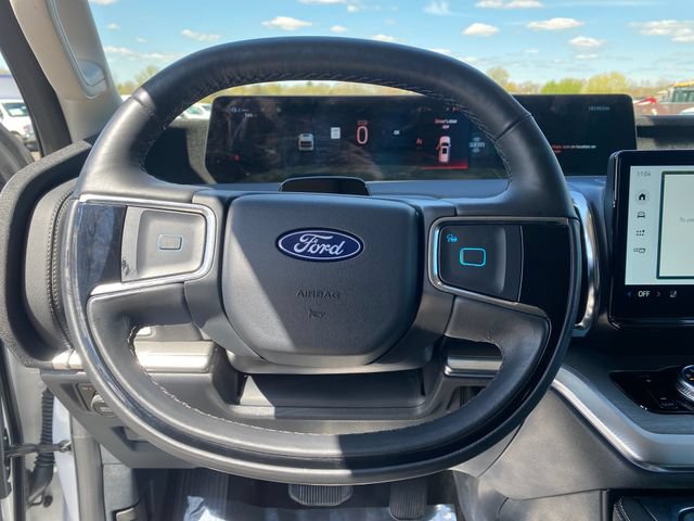 Certified 2025 Ford Expedition Platinum AWD/4WD image 21