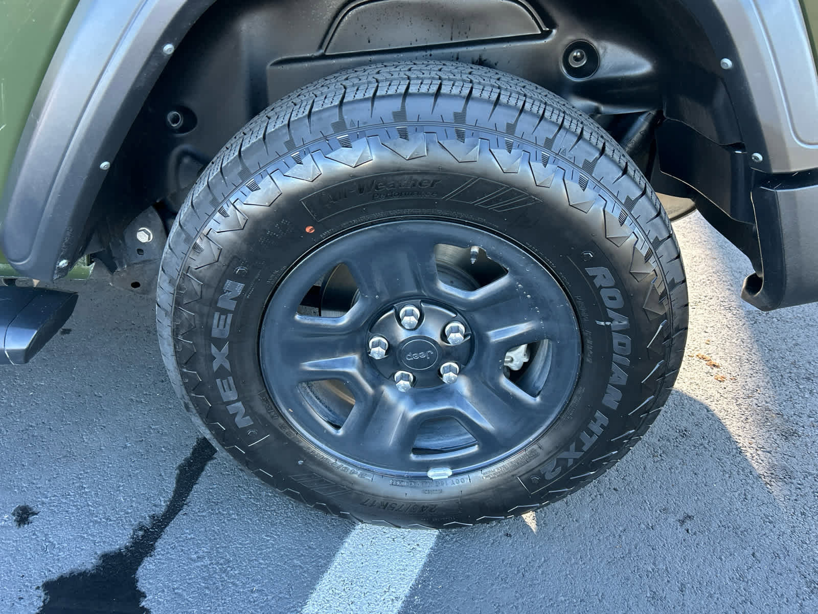 Used 2022 Jeep Wrangler Sport image 11