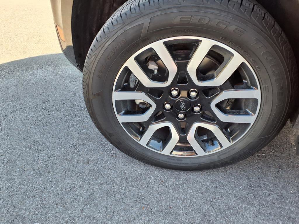 Certified 2023 Ford Maverick Lariat w/ Lariat Luxury Package image 9