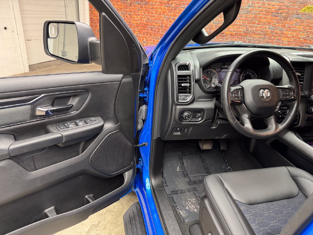 Used 2023 RAM 1500 Big Horn AWD/4WD image 9
