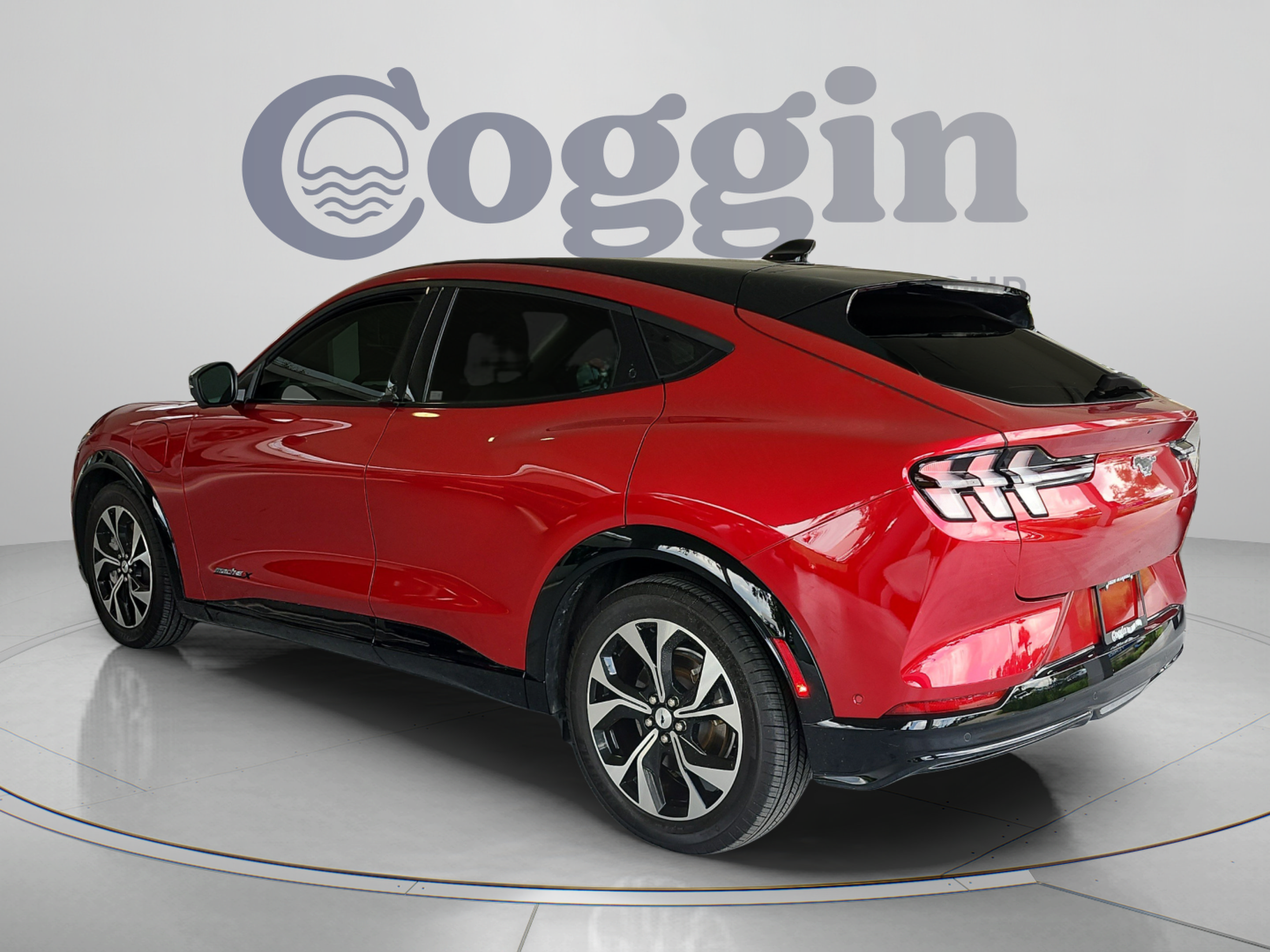 Certified 2022 Ford Mustang Mach-E Premium RWD image 4